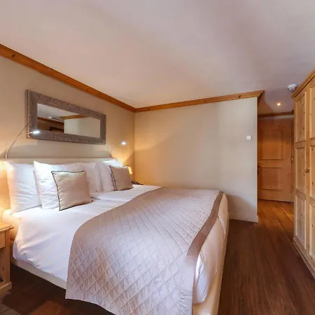 アルバトロス 4*