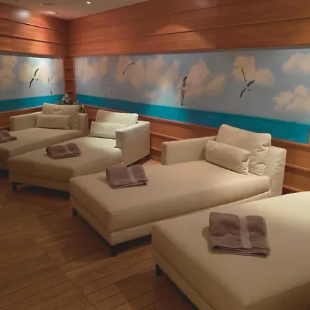 Отель Albatros 4*