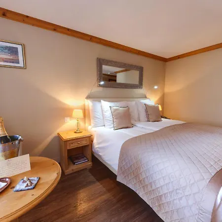 アルバトロス 4*