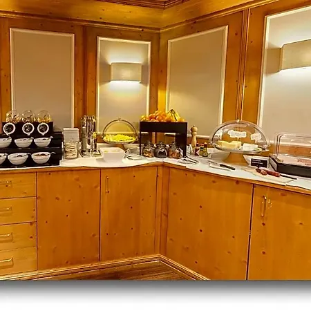 Boutique Albatros 4*