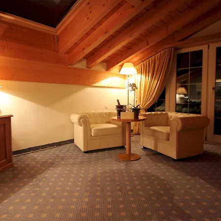 Отель Albatros 4*